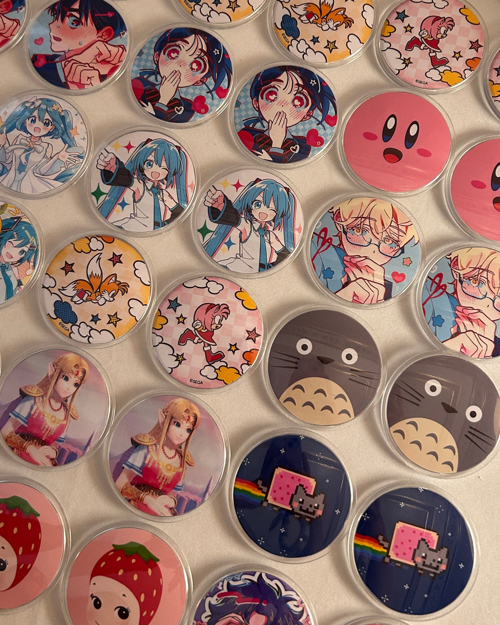 Custom Acrylic Pin Badges